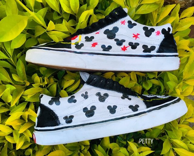 #vansCustomized shoes only @ R 250.00
#mickeymouse
#TuesdayShoutout 
#DJSBU 
#Election2020