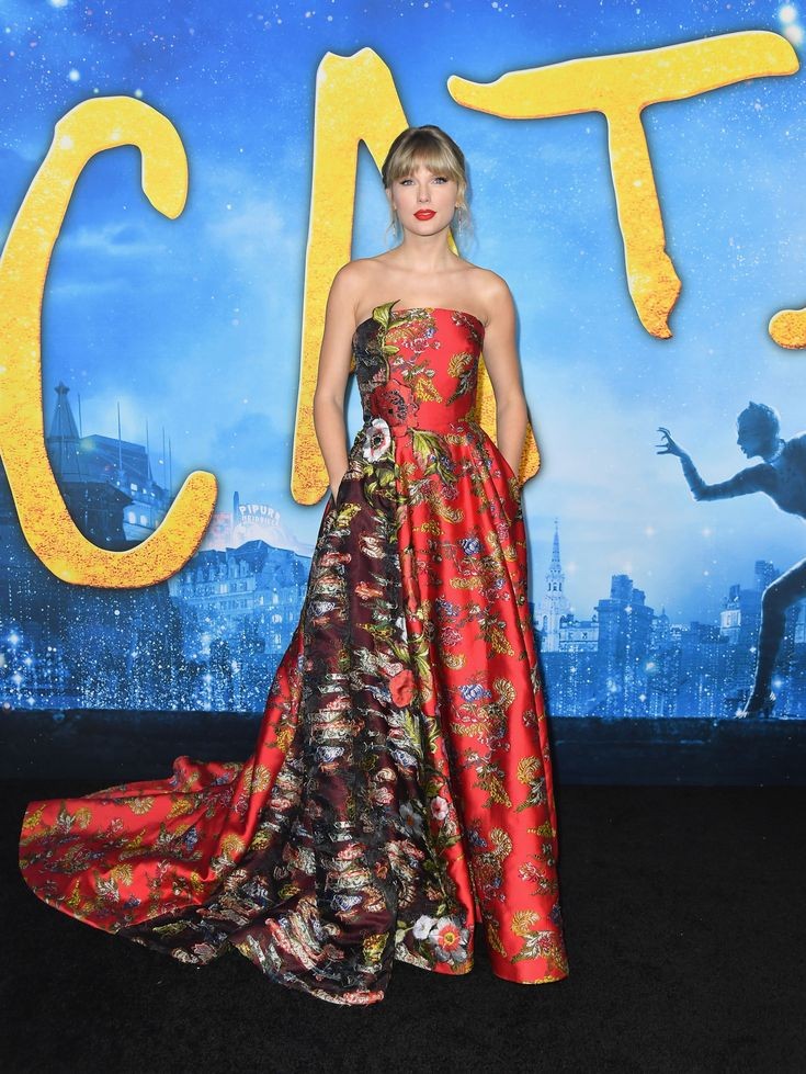 thousandcutsx's tweet photo. no sé, amo

I'm voting for Taylor Swift for Artist of the Year at the #AMAs https://t.co/kmaIPLeeZg
