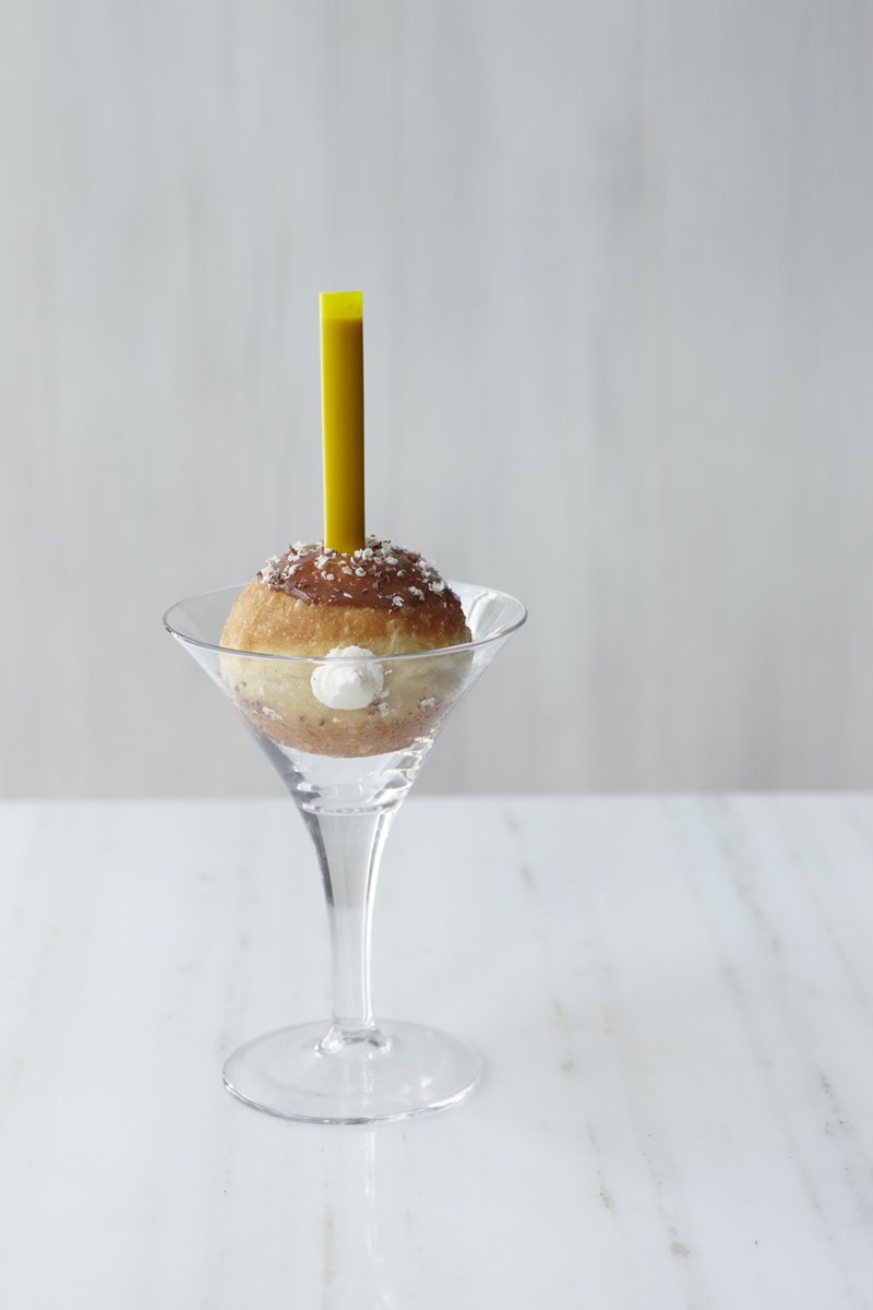 PavilionBooks's tweet photo. So very sad to hear about the passing of @luistroyano
We were lucky enough to publish his first cookbook 'Bake it Great' and he was such a joy to work with. His cakes were delicious - a true work of art. And he was forever smiling. We will miss you #bakeitgreat https://t.co/fgG034fQEz
