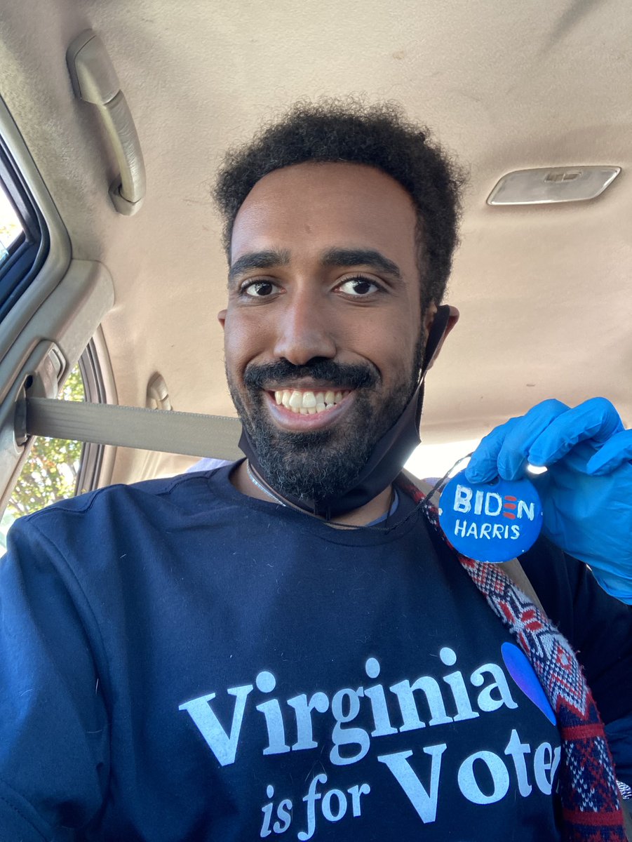 yo_kenaw's tweet photo. I’m volunteering w/ my sister to go out to the neighborhood for the people to tell them to vote https://t.co/uI9ckU3Fhu