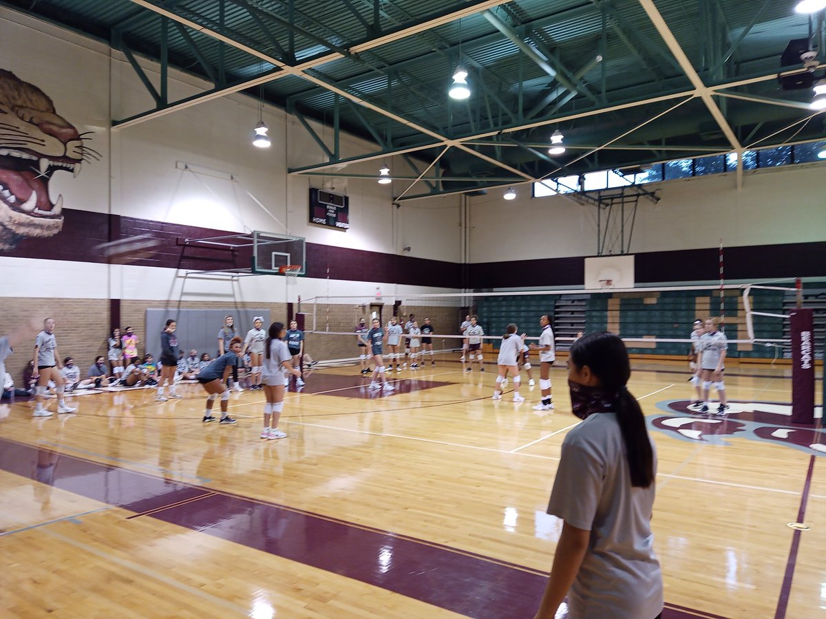 PinerLadyCats's tweet photo. Great morning with our 7th vs 8th grade scrimma.  8th pulled out the W 25-19, 25-22.  Way to go out and #compete this morning and get better. https://t.co/PkptdQaFbr