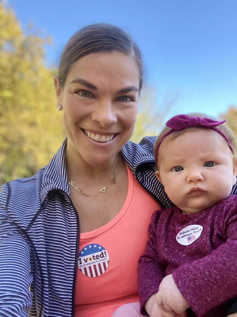 LouLouTri's tweet photo. ☑️ Voted with my Mini! #Vote2020 #ElectionNight https://t.co/5V8LmOWJ2X