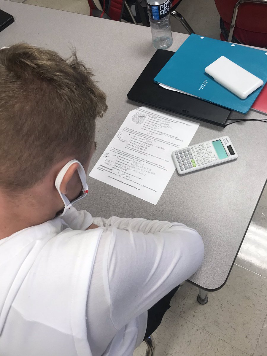 RachelPinCTE's tweet photo. It’s a word problem! And it’s #notawednesday 💁🏻♀️ Kids in Mrs. Pryor’s classes are learning all the different components of an equation and stating what they represent in context. https://t.co/Pjd2b7c6ZC