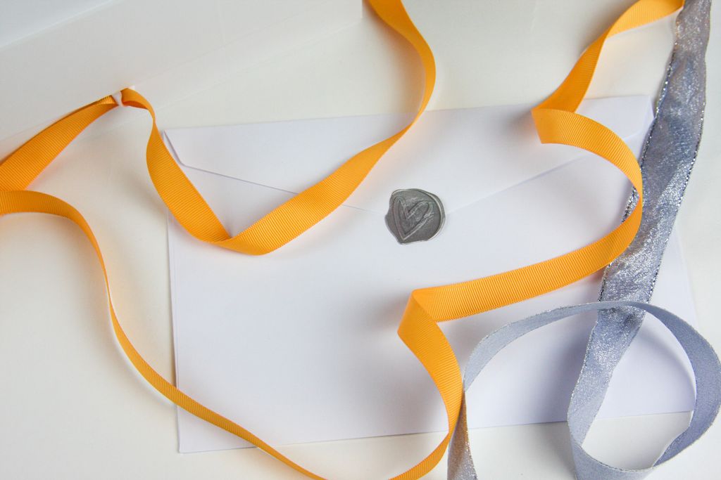 Forelock & Fringe tweet media