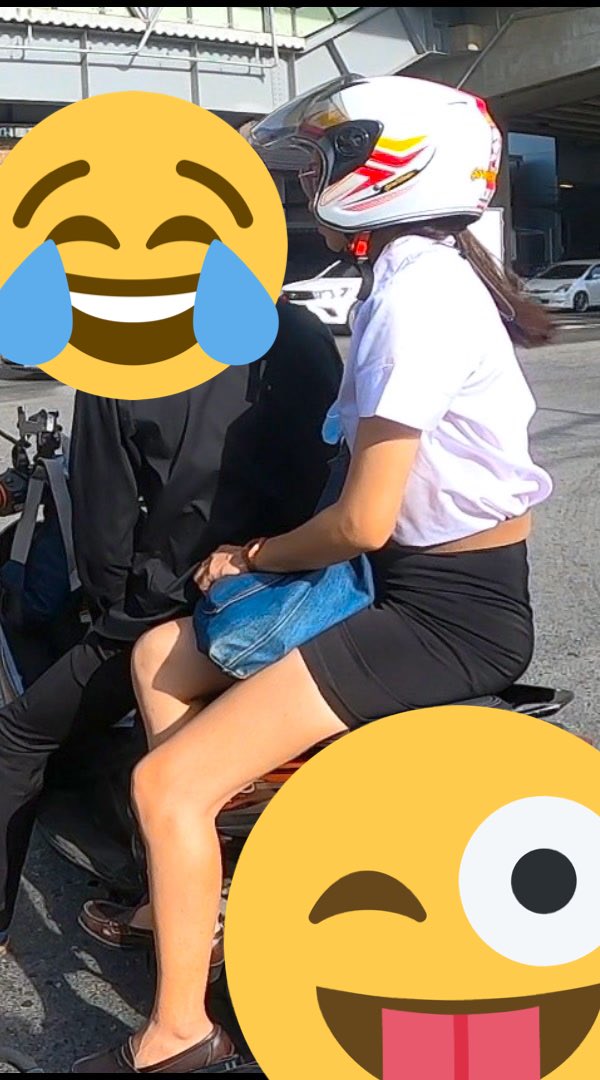 johnbrannor's tweet photo. รีบไปเรียน รีบไปทำงาน สายแล้ว
#แอบถ่ายสาวสวย #แอบถ่าย https://t.co/pTuxIxqEJb