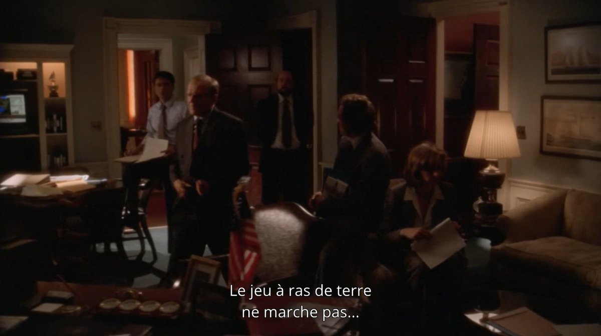Ce double pep talk de Leo, transformé en entraîneur galvanisant une équipe à la traîne, c'est le moment ANY GIVEN SUNDAY de Sorkin, lyrique sans craindre le too much, où mm la musique de Walden se met au diapason, en intégrant des sonorités quasi électro pour booster le rythme.