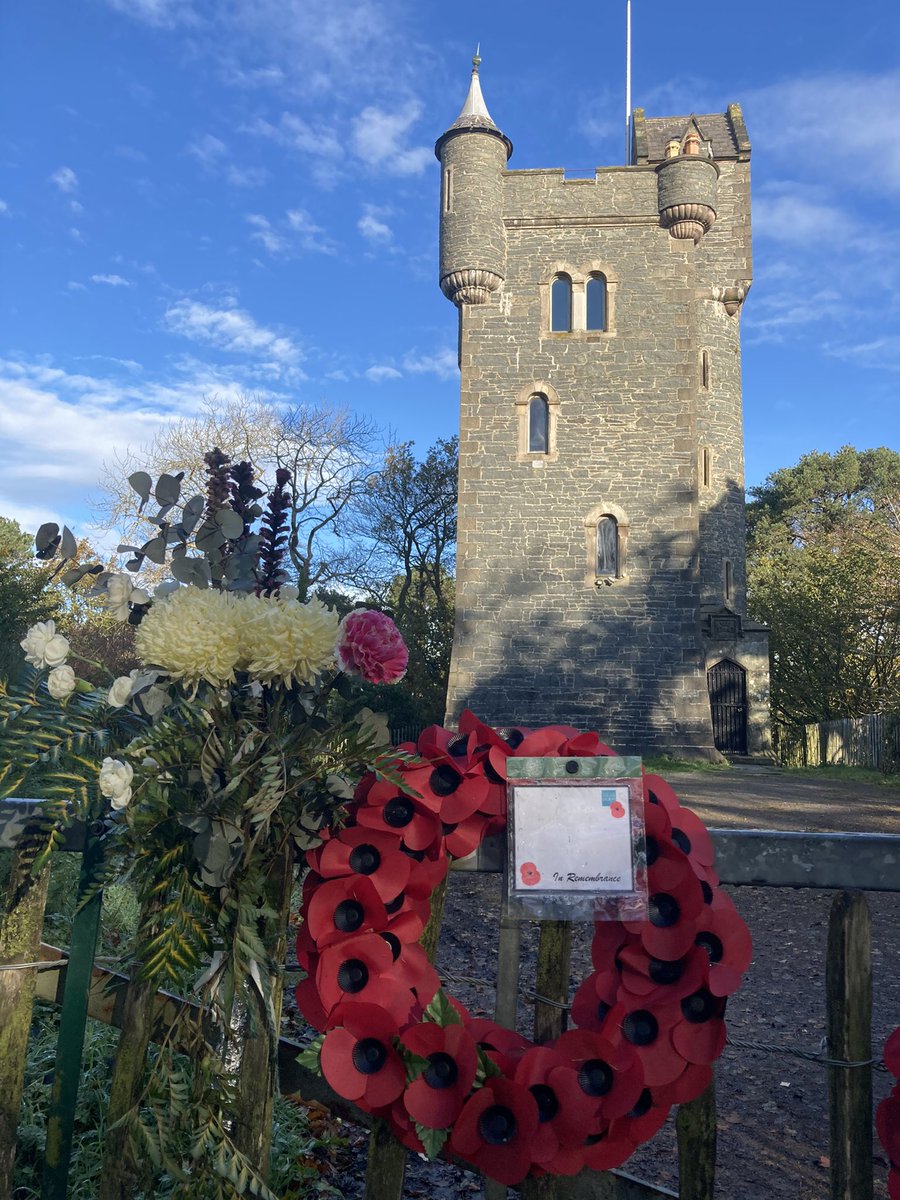 BrotherstonDee's tweet photo. Beautiful morning at helens tower!
Remembering all those brave men and woman who paid the ultimate sacrifice!
At the going down of the sun and in the morning we will remember them 🌹❤️ #helenstower #RemembranceDay #ulster #36thulsterdivision https://t.co/F1ms9majby