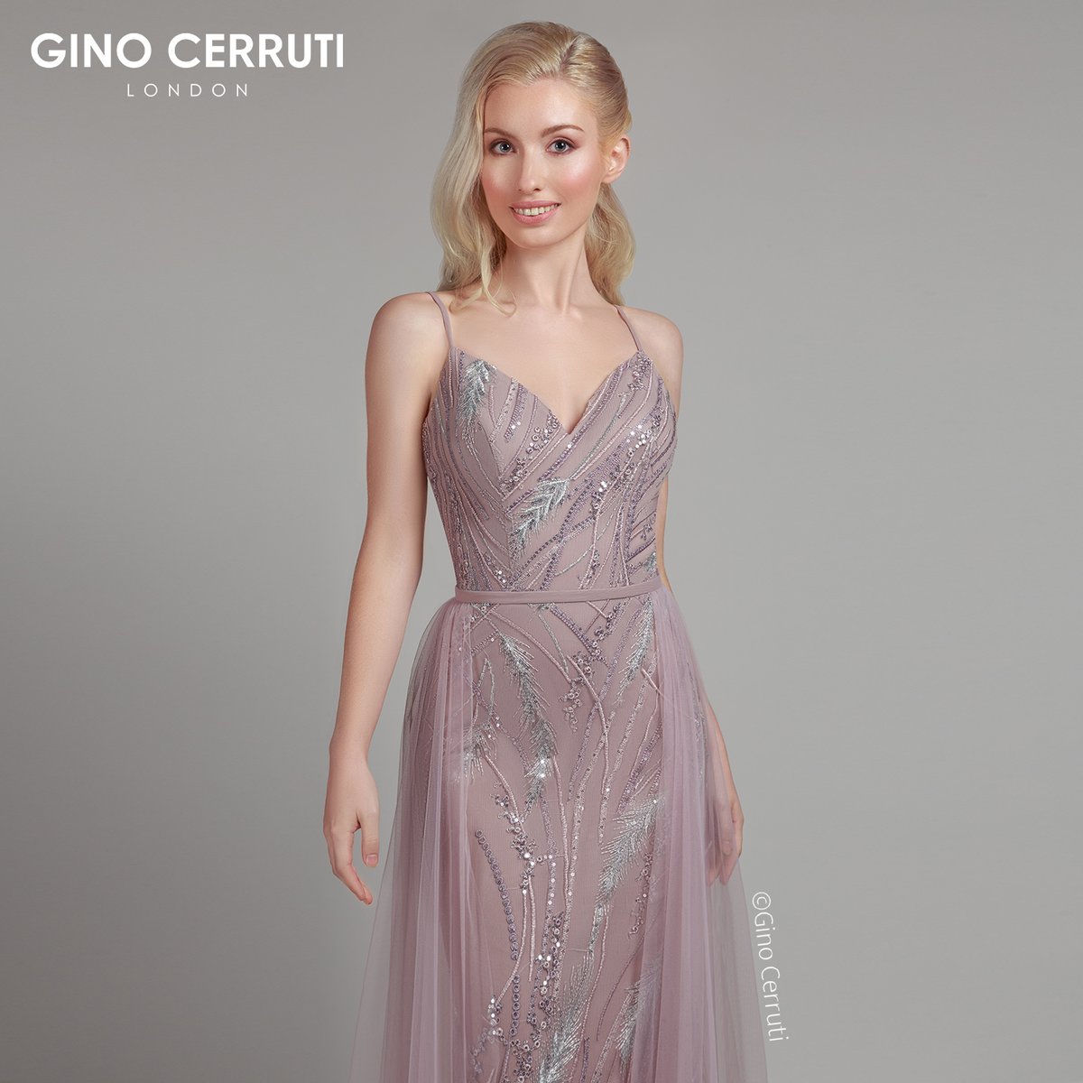🌼 or 🌷 ?

ginocerruti.com/item/4128H 
ginocerruti.com/item/6368D

#ginocerruti #prom #dress