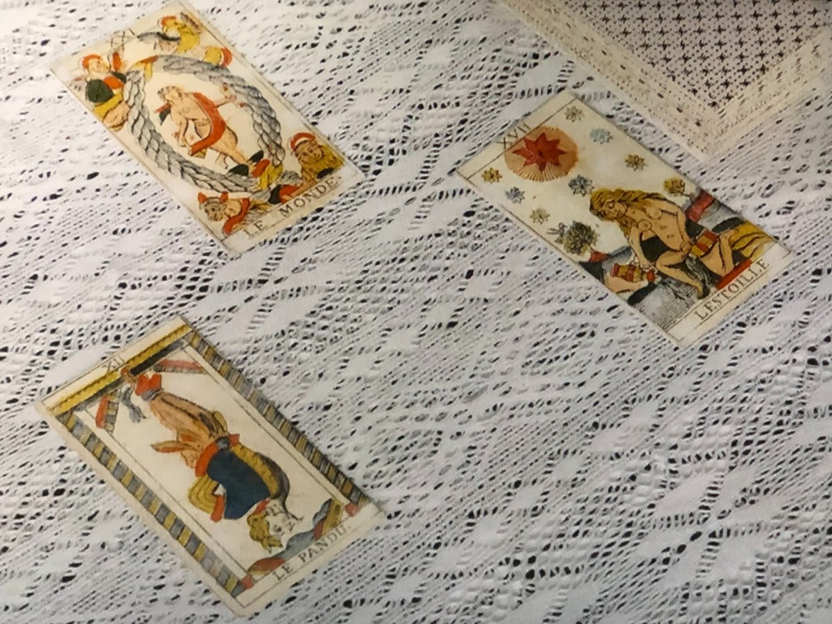 ギズム ネコガミ エール 御手洗ティーチャーのタロット占いについて 確認取れましたので改めてツイート 前回 ギリシャ十字 スプレッド というカードを五枚用いるタロット 占いだった御手洗ティーチャーですが 今回は スリーカードスプレッド と