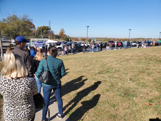 UPDATE LONG QUEUES: It's taking more than an hour for some to vote in voting places in North Kansas City. #Election2020    #Elections2020  