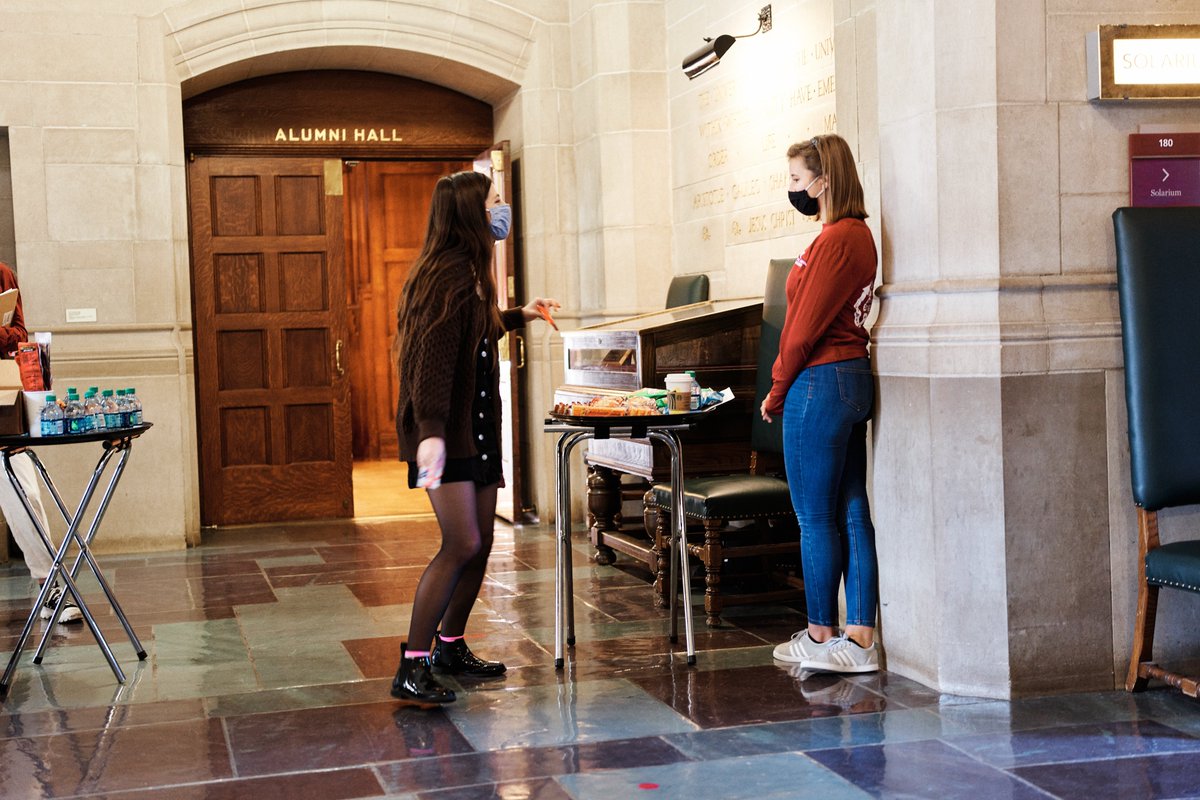 IUBloomington's tweet photo. Looking for short lines and snacks? If you're registered to vote in precincts 5, 18, 19, or 23 in Bloomington, you can cast your vote at the @OfficialIMU until 6 PM. π³οΈ #IUVotes https://t.co/P0U1MpRvnF