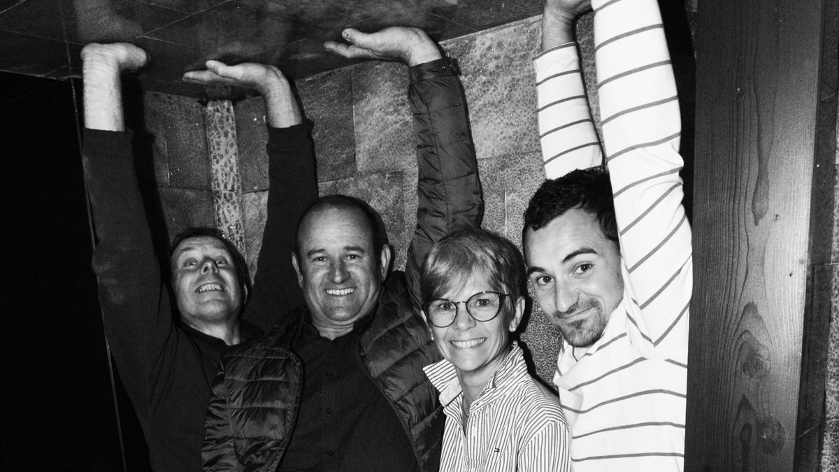 [Confinement, PART II] 💪
Vous vous en doutez, la nouvelle nous a un peu coupés les jambes puisque cela signe l'annulation de nos portes ouvertes. Mais on ne baisse pas les bras et on vous propose quelque chose pour cette fin d'année dès demain. 
#boireuncanoncestsauverunvigneron