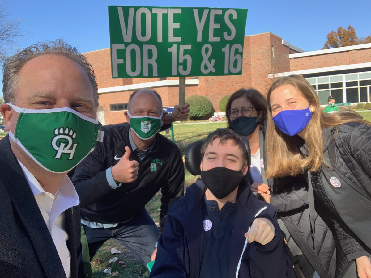 Adam Fineske tweet media