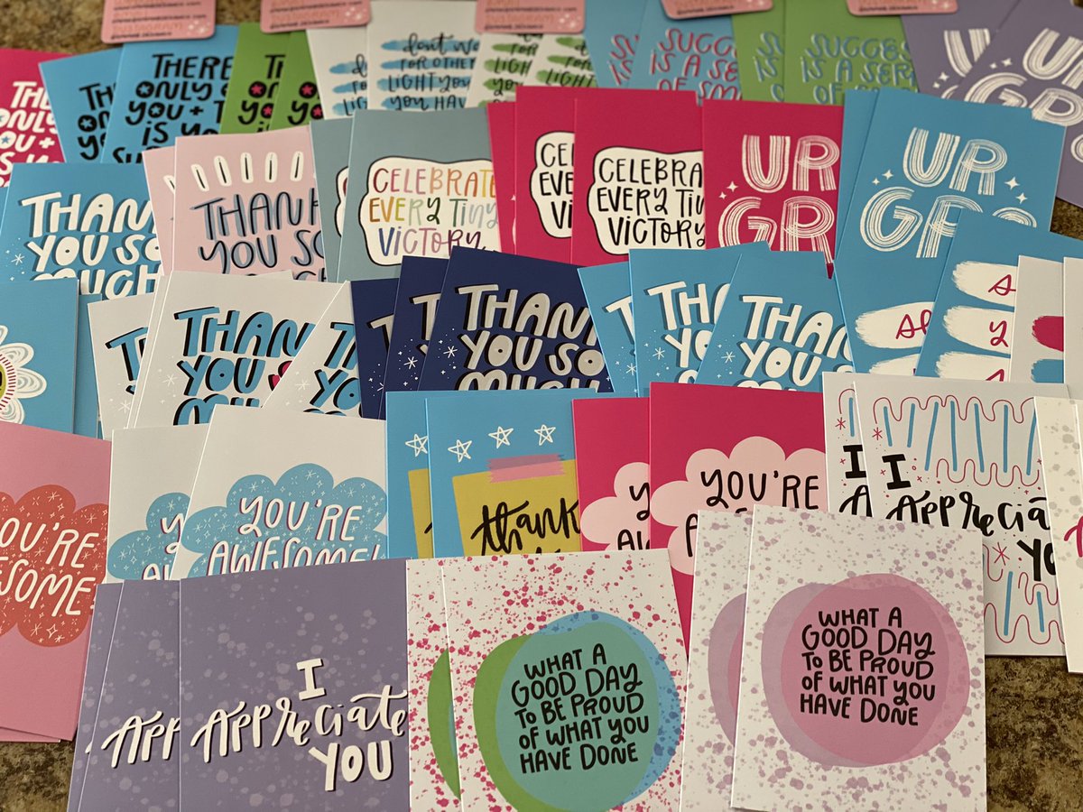 ryanleecox's tweet photo. My new cards (Thank You, Congrats, Motivation, etc.) in my #brandcolors came and they’re all so dope!!! #coxcoaching https://t.co/RmnmBwMIMo