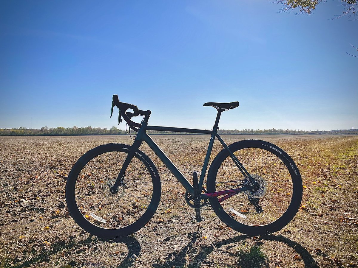 KKnapp's tweet photo. 20 miler yesterday felt so smooth. Somehow, this @VAASTbikes A/1 just floats over the trail. The gravel seemed to feel even better than the road. 

#ridevaast
https://t.co/Oc9sYIHDvQ https://t.co/BnGcEuyjda