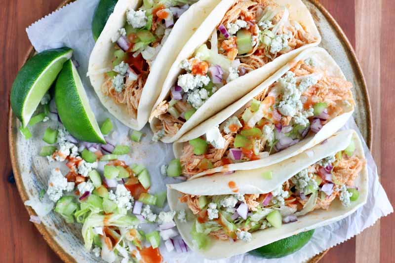 FoodalBlog's tweet photo. Twist Up Your Weeknight Dinner with Slow Cooker Buffalo Chicken Tacos https://t.co/r9i0Gvg4ct #taconight #slowcookerrecipes #easyweeknightmeals https://t.co/bOQk0bJIiQ