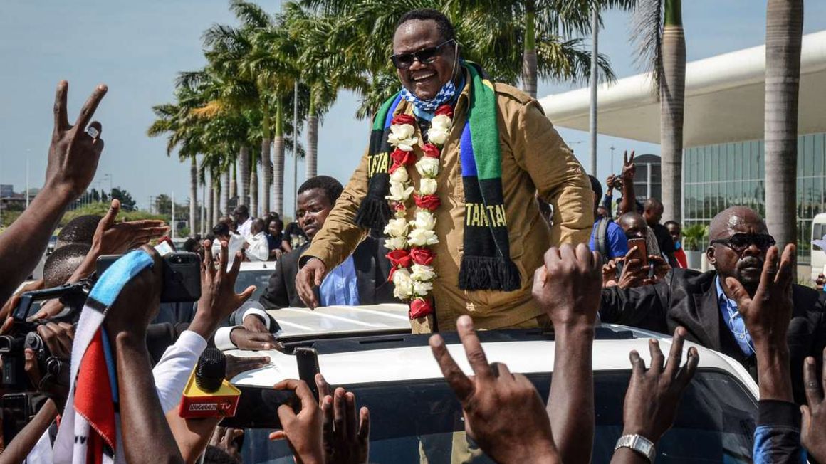 SisqyU's tweet photo. Whoever is arresting tundu Lisu is https://t.co/LaBu4gFzfV confirms non democracy in tanzania https://t.co/pkUnmf2Flx