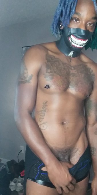 🤐🤐🤐 https://t.co/89CoEbrA2J<a href="/tag/bbc"class="tags"><span>#bbc</span></a><a href="/tag/willyworshipwednesday"class="tags"><span>#willyworshipwednesday</span></a>