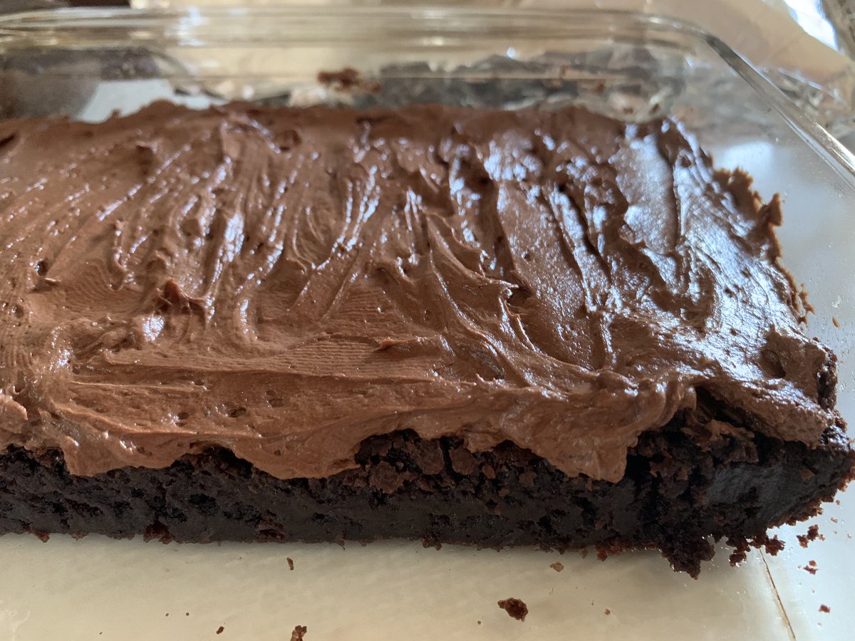 RiseAndBrine's tweet photo. Even @PaulHollywood would approve 🍫 #frostedbrownies #perfectlygooey #brownieweekiseveryweek #doublechocolate https://t.co/7QfvEGm3JZ