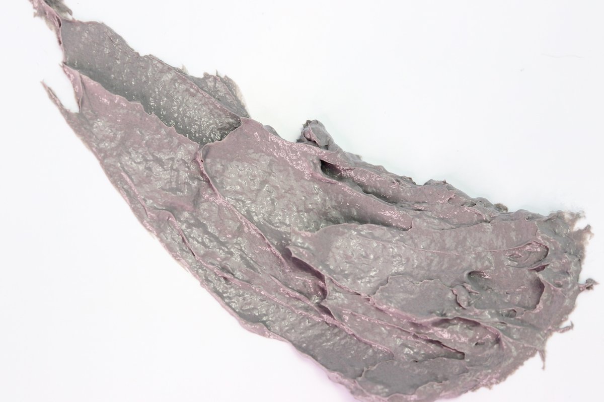 Our Clay Mask is a shot of Vitamins A, C, &amp; E straight to the skin in just 15 minutes for a smoother, softer, brighter face! ✨ #TextureTuesday #globalbeautycare⠀
#skincare #skincarecommunity #skincareroutine #beautifulskin #clearskin #healthyskin #glowingskin #beauty #selfcare