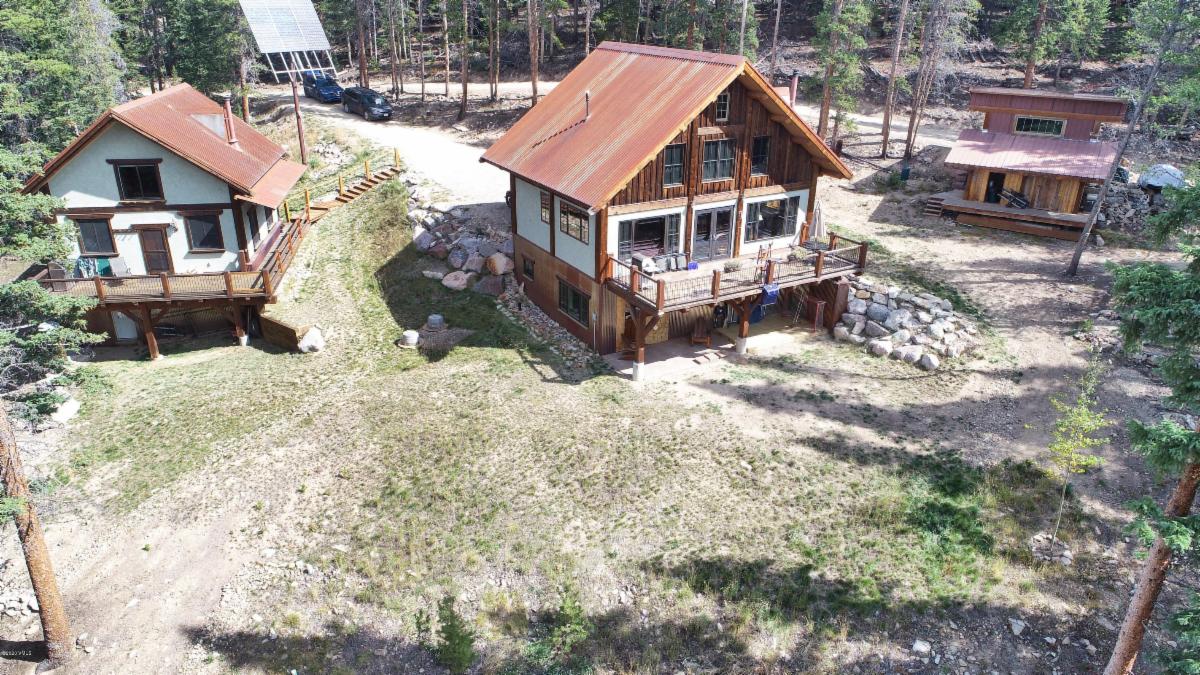 vailmountain's tweet photo. Fantastic off grid home on 5 acres in Eagle County near Tennessee Pass within 30 Minutes of Vail! https://t.co/adr5ph4PR8 https://t.co/bAyQCacUMY