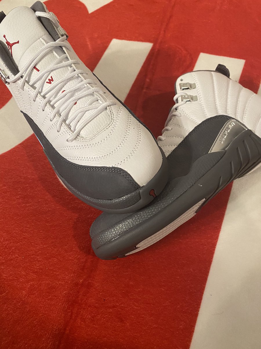 Overratedplug's tweet image. Air Jordan 12 Retro White Dark Grey 🔥📦

#OverRated | The Best
