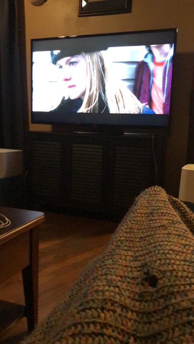 Watching Mothman Prophecies, because that&rsquo;s what I do when I can&rsquo;t focus on anything else https://t.<a href="/tag/manyvids"class="tags"><span>#manyvids</span></a><a href="/tag/mvsales"class="tags"><span>#mvsales</span></a>