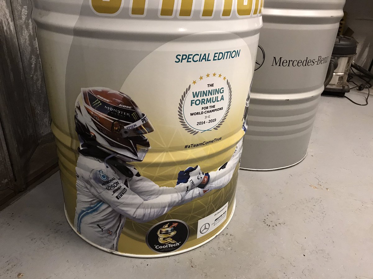 CaveStuff's tweet image. Oil barrel furniture... not sure what to do with this one, almost too nice to cut.