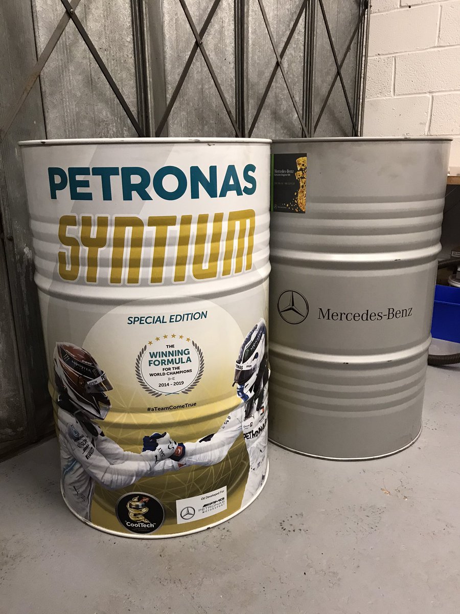 CaveStuff's tweet image. Oil barrel furniture... not sure what to do with this one, almost too nice to cut.