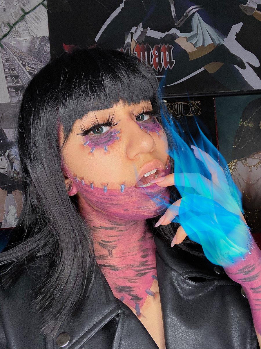 allylostitall's tweet photo. Did six cosplays this year for Halloween, here is the first four uwu https://t.co/mCpiycd3b9
