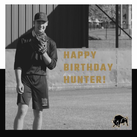 Happy Birthday to Hunter Hook! Hunter is a redshirt freshman pitcher from Bentonville, Arkansas!
#FAMILY