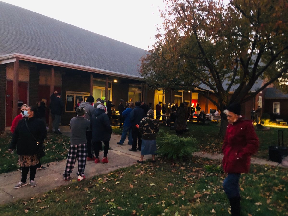 Voter suppression is real, and it’s happening right now in Reading, PA. It looks like long lines, failure to provide interpreters, and racism against Reading’s Latinx voters. THREAD