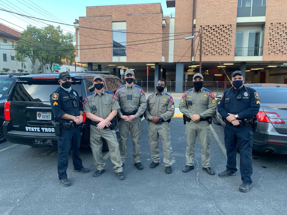 Our good friends and partners <a href="/TxDPSCapitol/">TxDPS - Capitol Region</a> meeting with us this evening.  We are all out there for our community to insure all are safe on this election night.