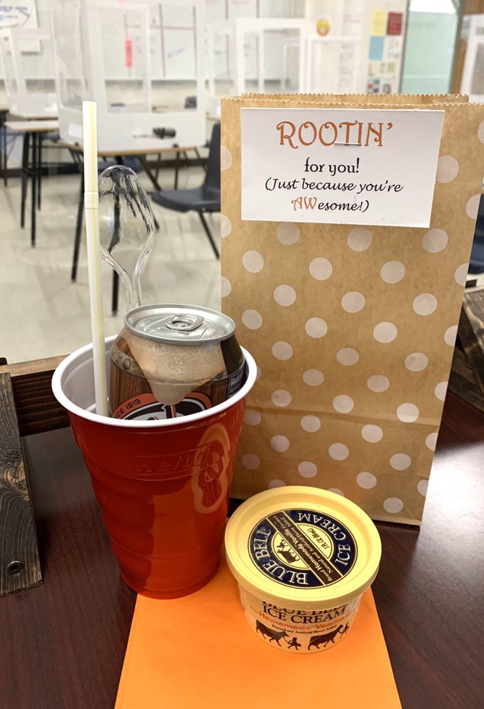 MistyFenner's tweet photo. What an encouraging treat today! Thank you @Killian_MS admin! 🧡 https://t.co/qk6Crubv8u