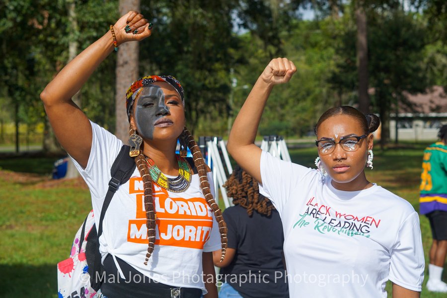 El7AyWxW0AYJhS1?format=jpg&name=900x900