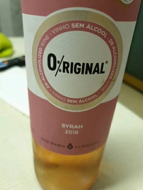 Recomendado para tardes de Verão! Fresco e frutado pare…. Wine de <a href="/JMFonsecaWines/">José Maria d Fonseca</a> via Vivino: vivino.com/users/telmo.ve…
