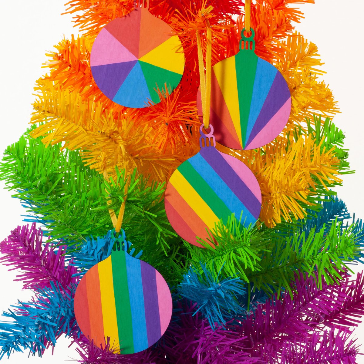 ColourTheirDay's tweet photo. Also got some new decorations too! #indierollerchristmas https://t.co/rNHtlqe8jJ