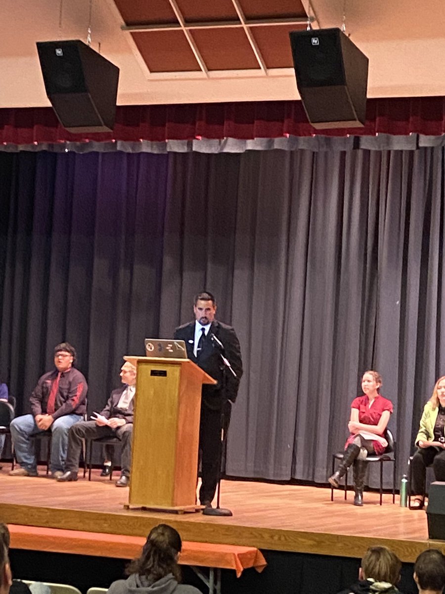 LeightonRudd's tweet photo. @USD482Dighton government students present their presidential platform speeches!  @coachcolsonj created a fantastic ‘3rd party speech project!’ Outstanding job by all! https://t.co/VEKQ3b3pYC