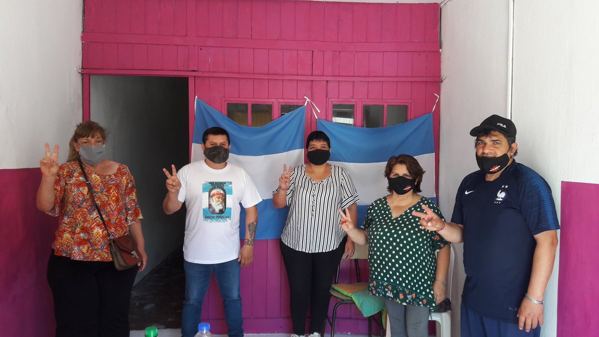 GusAlfonsoOk's tweet photo. Hoy nos reunimos con la referente de Evita San Miguel Claudia Borras y la referente del Movimiento Octubres Sonia Villalba, para hablar sobre la situación actual de #SanMiguel y como salir adelante post pandemia, entre todos.
Como referente de San Miguel de la Chacho Peñaloza✌❤ https://t.co/fF4O06JjZV