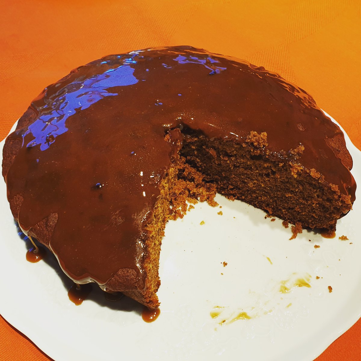 minerva_cerr's tweet photo. I made sticky toffee cake for the first time and it really is unbelievably good.π€€
Recipe from @RegulaYsewijn's #oatsinthenorthwheatfromthesouth.
π°
#baking #cake #food #homemade #stickytoffeecake #stickytoffee #junipersbaking #regulaysewijn #oatsinthenorth #delicious https://t.co/QAhukWOtcZ