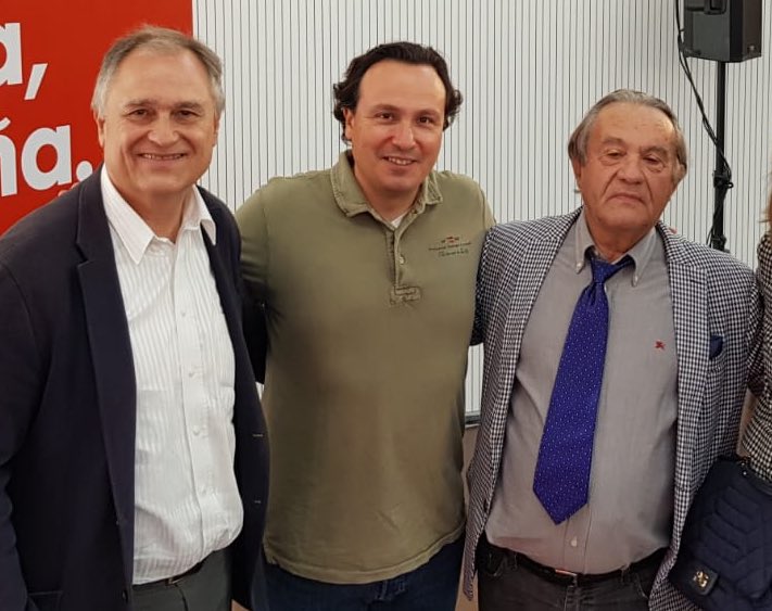 Tot el nostre afecte per a la família, amics i companys de Paco Capel Muñoz, membre cofundador de <a href="/ASETORRENT/">ASET</a> i vocal de la junta directiva de FEPEVAL. DEP. <a href="/jimfrasl/">JIMFRA</a> <a href="/lecatrin/">LAURA  CATALA</a> <a href="/ForoSud/">Foro Empresarial de L´Horta Sud</a> <a href="/IDEAT_Torrent/">IDEAT</a> <a href="/Andres_Campos_/">Andrés Campos</a> <a href="/ManoCivera2015/">ManoCivera2015</a> <a href="/CSegurinter/">Consultoría Segurinter</a> <a href="/ForoSud/">Foro Empresarial de L´Horta Sud</a> <a href="/ACESE2016/">ACESE</a> <a href="/Aj_Torrent/">Ajuntament de Torrent</a>