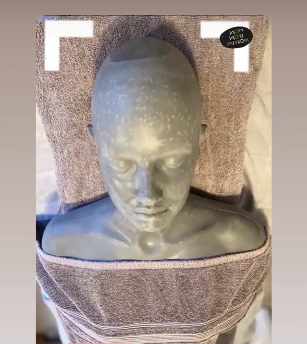 RaychelMJones's tweet photo. Remote teaching continues! Still in lockdown , no models, no real clients but that isn’t stopping the team @urbasba @AUrbasba delivering the vocational skills! @Loumac10 👏🏼👏🏼👏🏼 #surreal #remotelearning #beautytherapy #tillyheads @CAVC https://t.co/ryzI4LSVXc