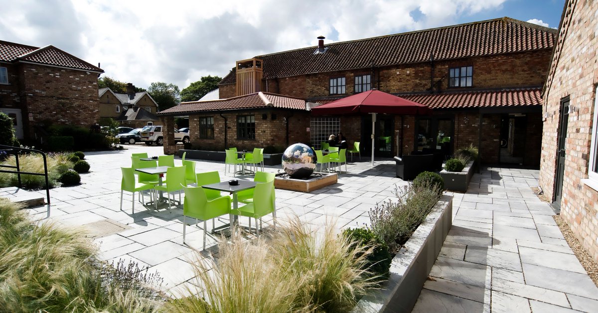 We are pleased to be remaining open during lockdown for our guests travelling on essential business following the goverment covid guidelines.
Food and drink will be available to guests staying in the hotel.
please call 01469 541010