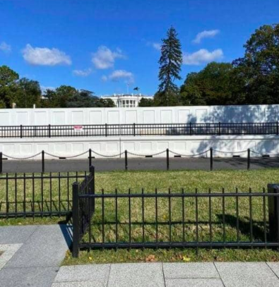 Tweetsofmyown's tweet photo. He finally built his wall. 

#Election2020 #VoteHimOut #Vote2020 #vote #GetHimOut #DumpTrump #Elections2020 #BidenHarris2020 https://t.co/zZQZ7AbAz9