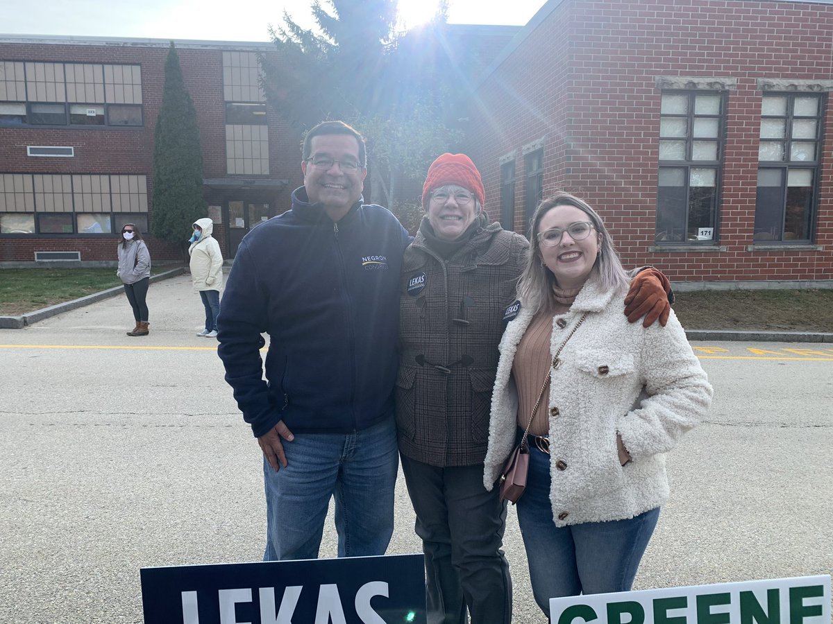 SteveNegronNH's tweet photo. Hello Hudson! Great to see so many good friends! #NH02 #NHPolitics https://t.co/Ju8K374GjJ