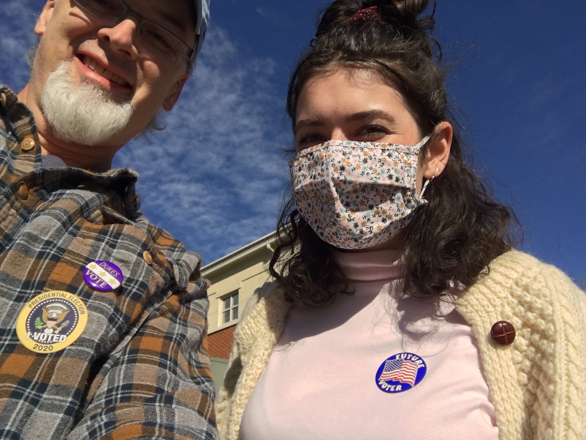 LocalSmartsEdu's tweet photo. Taking care of business w/ my fav future voter, Friends. @JMUCoE @JMUdukesvote #EDUC300 #02Fall20 #05Fall20 #07Fall20 #08Fall20 #BLM #TCB https://t.co/I5UHDkV6yt