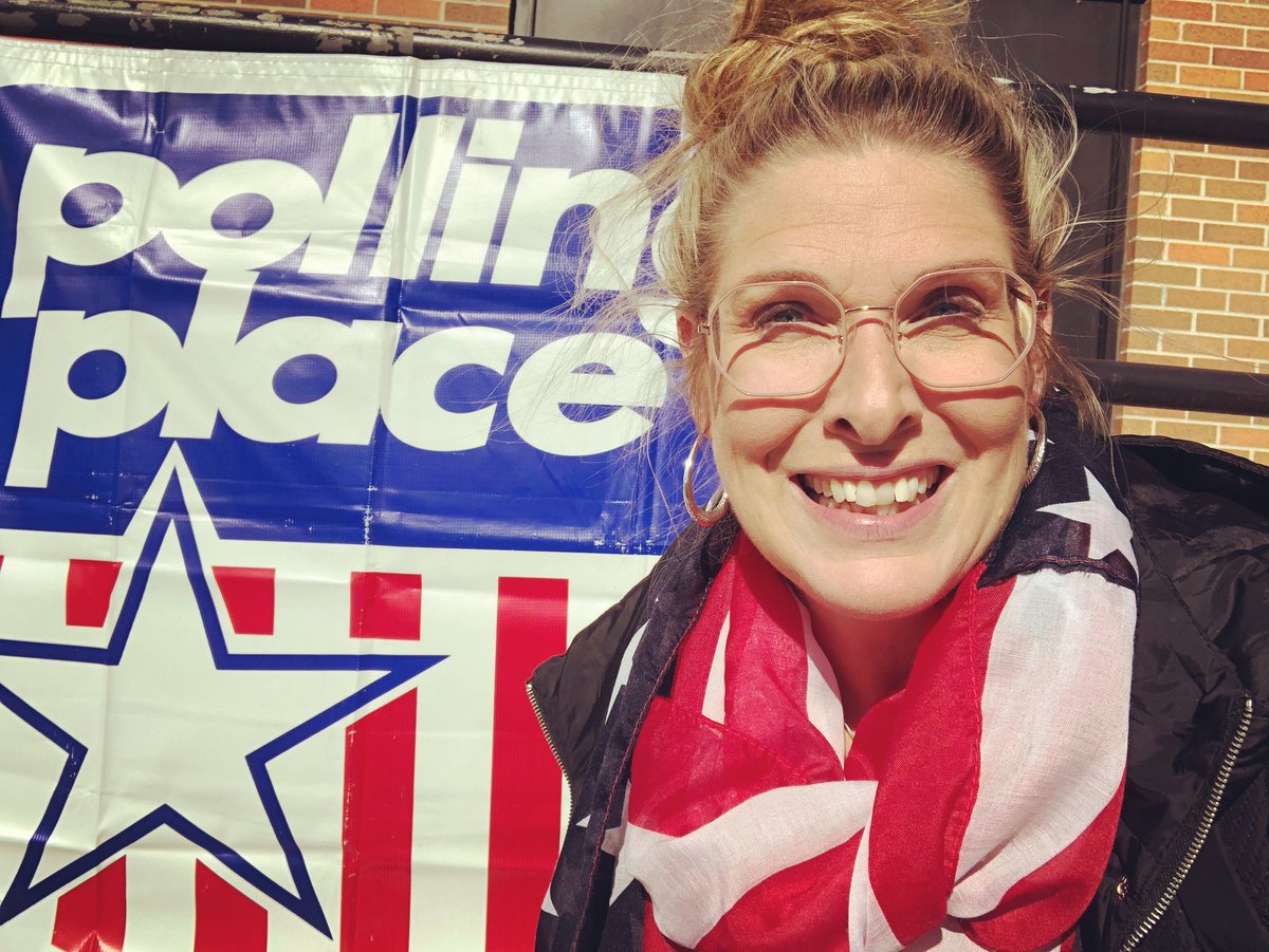 Wenben06's tweet photo. Y’all today we get to #VOTE
 🇺🇸 🥰 🇺🇸 🥰 https://t.co/h6gp0yaip2