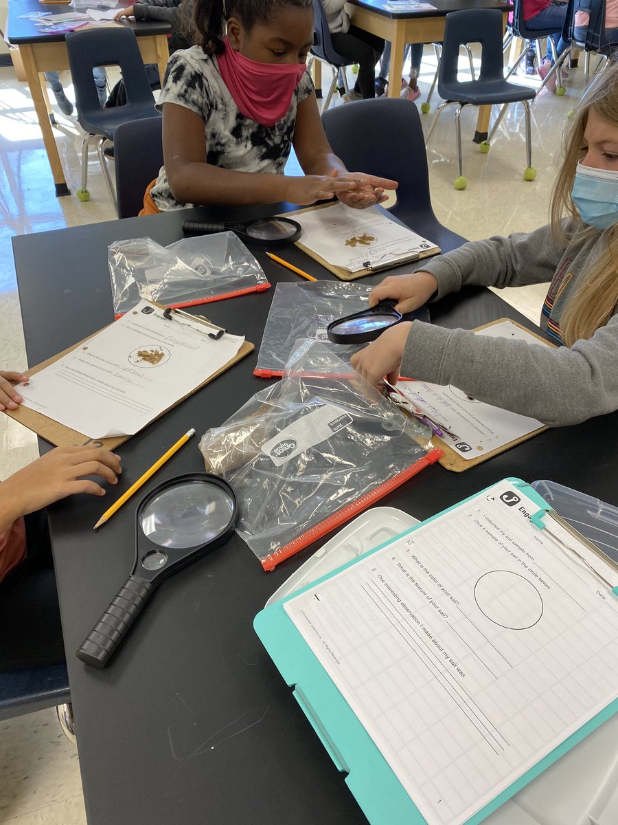 Looking at observable properties of soil samples! TEKS 4.7A