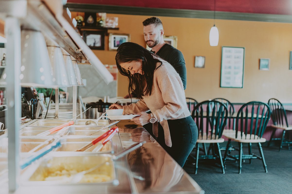 MySidneyBC's tweet image. Lunch buffets are the best, and they are even better at Thai Corner Sidney! Their all you can eat buf­fet lunch is served Monday to Saturday from 11:30 AM to 2:00 PM! 🍽

📍2359 Beacon Ave