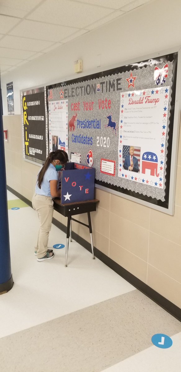 Our Elliott Eagles voted today in our Mock Presidential election!  @ElliottEaglesVote
